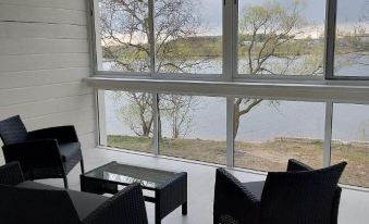 Kayut-Kompaniya Apart Hotel