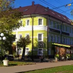 Chaika Hotels near Stadion Sputnik