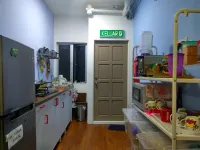 Moon Eleven Hostel Near KLIA & KLIA2
