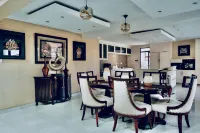 เอสคาเพด ลักซ์ เกสต์เฮาส์