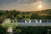 Logis Hôtel la Ferme de Flaran - Swimmingpools
