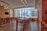Hyatt Place Minneapolis Downtown - Bữa sáng