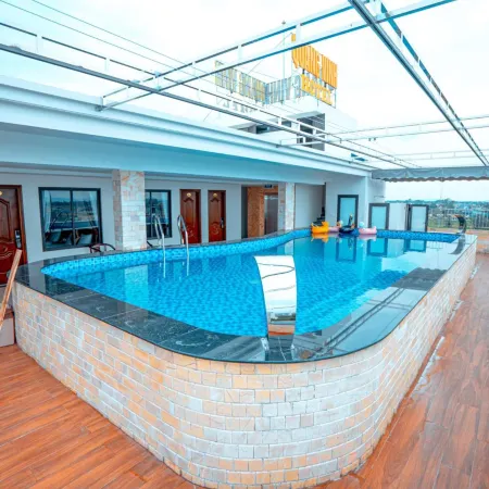 Quang Vinh Hotel