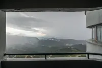 Happy Stay @ Golden Hills, Genting Highlands - Mountain View