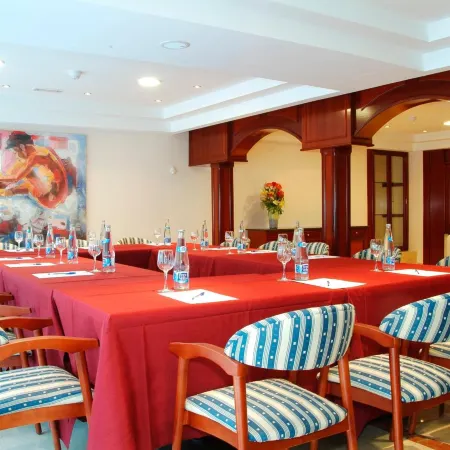 Hotel Gran Legazpi