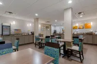 Comfort Suites Columbus State University Area Hotels in Columbus