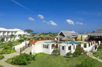 Coyaba Beach Resort - Uima-altaat