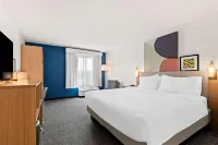 Spark by Hilton Hummelstown Hershey - Pools