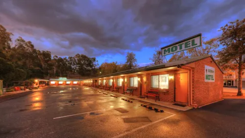 Boonah Motel - Parking
