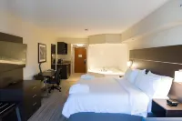 Holiday Inn Express & Suites Brampton