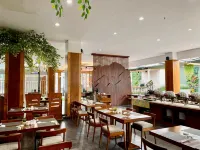 Hemangini Hotel Bandung Hotels near Tjendana Bistro
