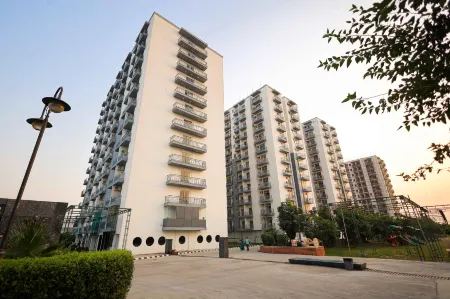 Krishna Valley Resort Vrindavan Отели в г. Чхатикара