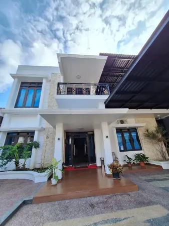 Ar Raudhah Hotel Syariah Отели в г. Aur Birugo Tigo Baleh