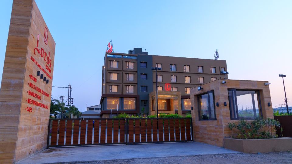 Lords Eco Inn Jamnagar - Apple Gate