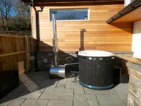 Suite 10 - Sleeping Giant Hotel - PEN Y CAE Inn Hotels in Glynneath