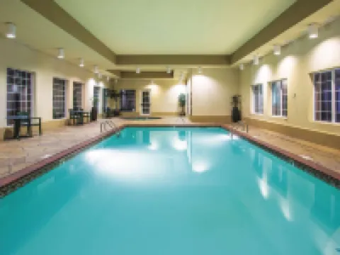 La Quinta Inn & Suites by Wyndham Bentonville Hotels in Bentonville