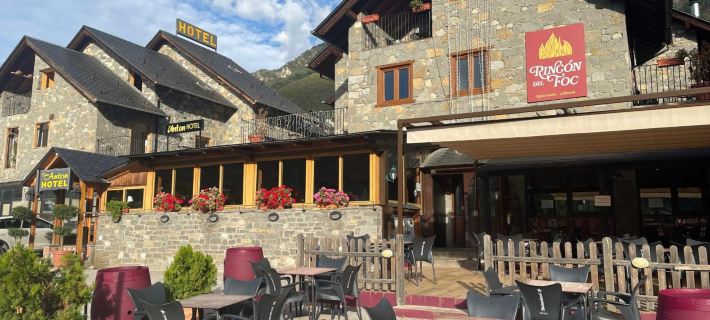 San Anton Benasque Отели в г. Уэска