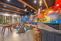 Howzit Hostels