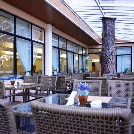 Hotel Green Hill