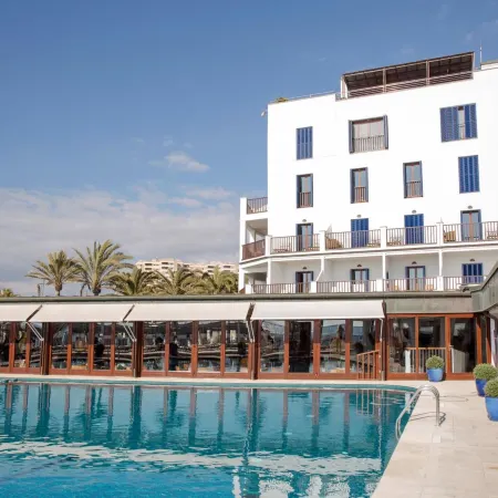 Portixol Hotel & Restaurant Отели рядом с достопримечательностью «Конгресс-центр Пальмы»