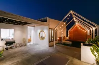 Grow Home -Stay and Space, Self Check-IN - Condos