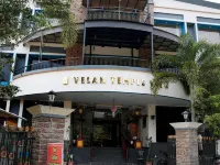 Velan Temple View Hotels in Dindigul