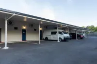 Toowoomba Motel - parking