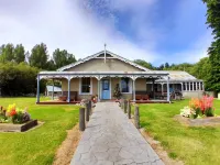 Peter's Farm Lodge - 2 звезды