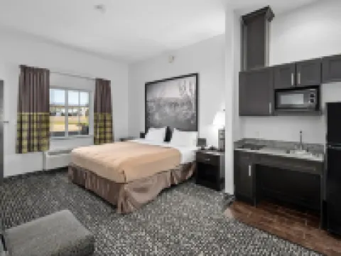 Super 8 by Wyndham Carthage TX Hotels in Panola County