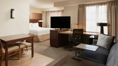 Residence Inn Arlington Rosslyn 無名戰士墓附近的飯店