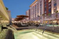 Courtyard by Marriott Irvine Spectrum - Romantic