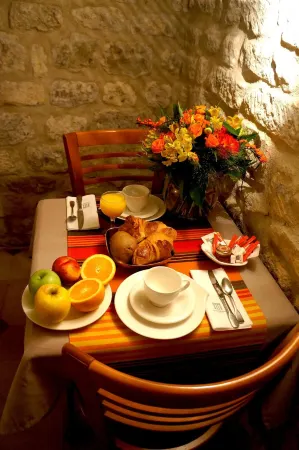 Hotel Danemark Отели рядом с достопримечательностью «Высшая нормальная школа»