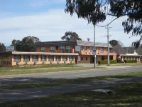 Canberra Lyneham Motor Inn Hotels in Dickson