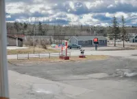 Briarwood Motor Inn - parking