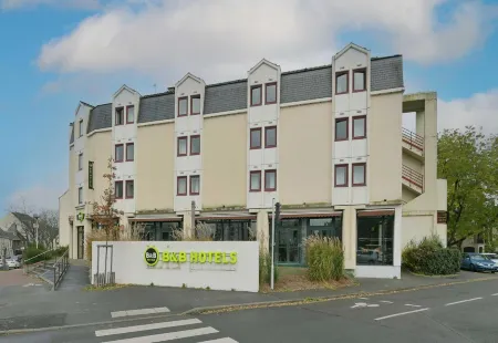 B&B Hotel Le Mans Centre Отели в г. Руйон