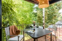 拉雷斯查克拉斯酒店