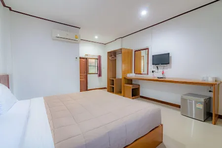 S Residence (S Hotel) Отели рядом с достопримечательностью «Sun Watthanatham Changwat Lamphun Rongrian Suan Bun Yo Patham»
