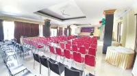 Cozzy Quint Hotel
