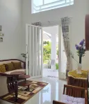 Alysahouse - 2 Bedrooms, Dekat Jtp3