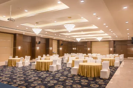 Hotel Turmeric Отели в г. Ироду