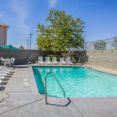 Comfort Inn & Suites Lancaster Antelope Valley