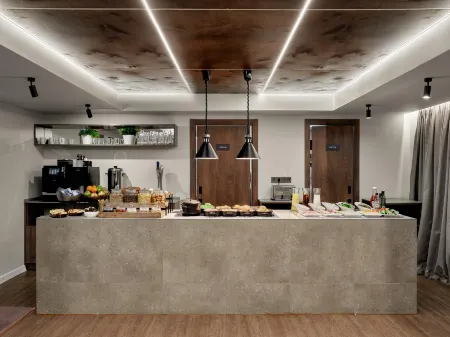 Apri Hotel Perm City Center  (Апри Отель Пермь Сити Центр) Отели в г. Пермь