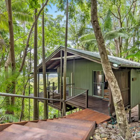 Treetops Seaview Montville