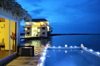 Lina Point Belize Overwater Resort - Infinity Pools