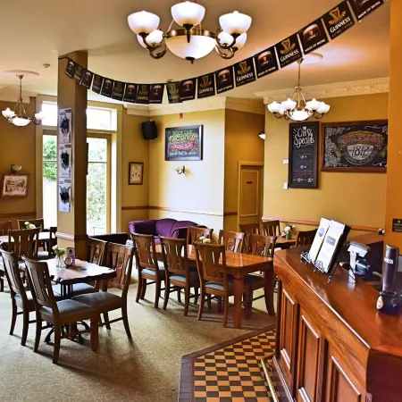 The Prince Albert Backpackers & Bar