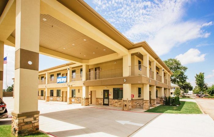 Palace Inn Conroe