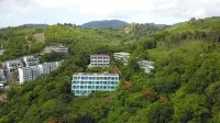 Amala Grand Bleu Resort Hilltops - con vista montagne