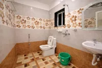 Hotel Savitri