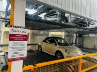 Ramada by Wyndham Wellington Taranaki Street - parking
