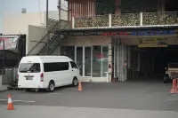 索瑞昂飯店 - 停車場